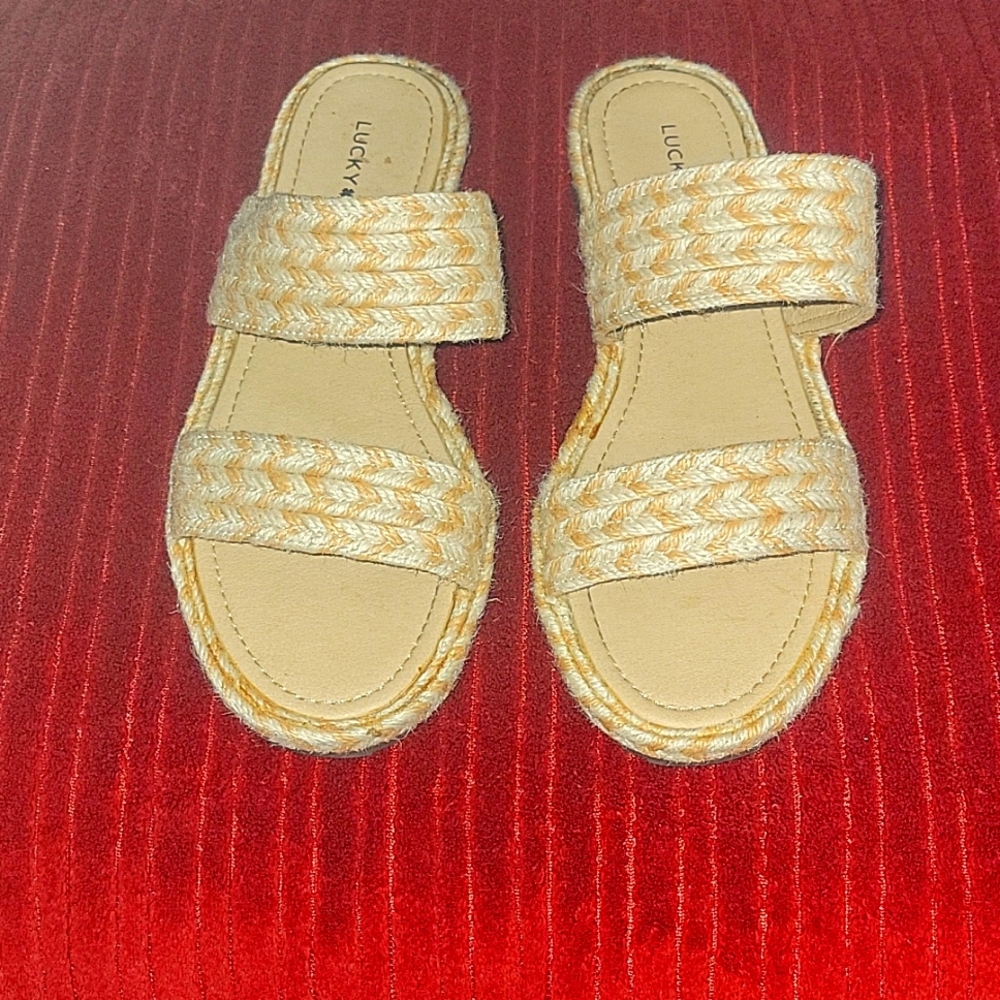 Lucky Brand Flat Sandals